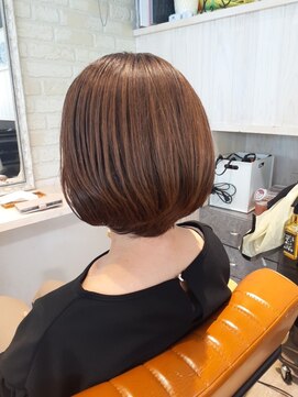 美容室 アルテモーダ ショートボブ