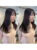 シー.(SHE.)&nbsp;ナチュラルブラウン×レイヤーカット