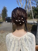 ヘアーコンセプト アイアイオ(HAIR CONCEPT iio) ゆるっとシニオンアレンジ