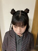 イング(ING)&nbsp;ツインお団子＆三つ編みアクセント