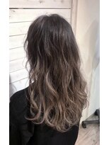 ヘアーサロン カヴィエ(hair salon covie)&nbsp;グラデーションカラー　デザインカラー　レイヤースタイル