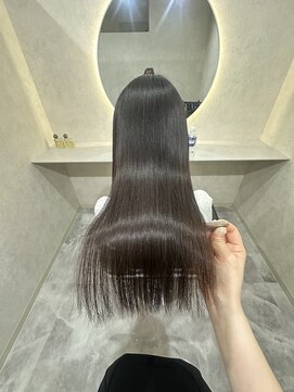 ホワイト(WHITE) 乾かしただけでまとまる 縮毛矯正 ロング