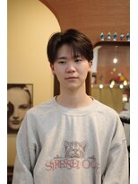 エディ(Edy)&nbsp;メンズセンターパートコンマバングカルマヘア韓国ヘア眉毛カット