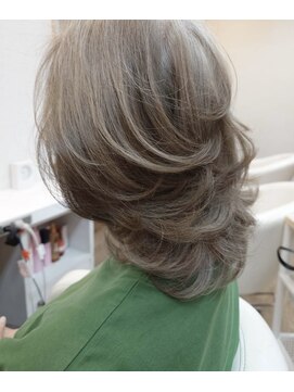 アール 志茂店(R) 大人世代のミディアム＊毎日のおしゃれを格上げ50代60代
