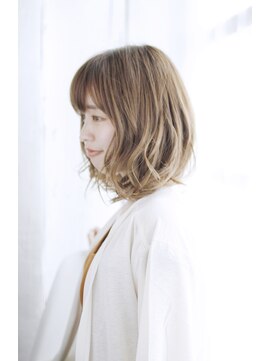 シュシュット(chouchoute) 吉祥寺3分/かきあげ髪質改善マロンベージュ美髪Aラインボブ/008