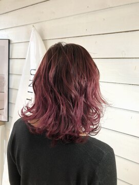 ゴート(Goat) ピンクカラー