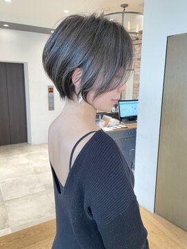 バンプ ギンザ(BUMP GINZA) 《30代40代》白髪ぼかしハイライト×前下がりボブ【イケダ】