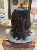 20代30代レイヤー黒髪暗髪ニュアンス無造作ミディアム