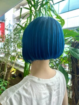キャラ 池袋本店(CHARA) ハイトーンでブルーヘア【インナーカラー/インナーカラー】