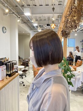 ジジ 宇都宮(Gigi) オイルでまとまるミニボブ