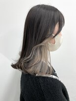 アライブ キチジョウジ(ALIVE Kichijoji)&nbsp;秋におすすめホワイトベージュ