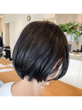 ヘアーエスクールエミュ(hair S. COEUR emu) 丸みショート