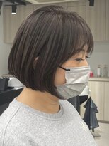 GBG 自由が丘&nbsp;くびれショートボブ40代50代グレイカラー白髪ぼかしハイライト