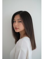 クロス(CROSS)&nbsp;ミディアム　ストレートヘア