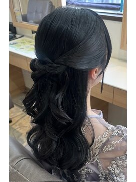 ボーイミーツガール(boy meets girl) 上品ハーフアップ