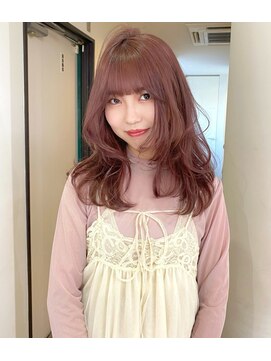 ニコ サガ(NIKO Saga) 佐賀/暖色カラー/ピンクカラー/レイヤーカット/ボブカット