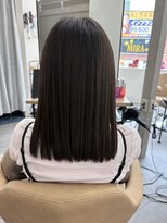 ヒストリー 元住吉(History) 艶髪ストレート 縮毛矯正で叶える美髪セミロング