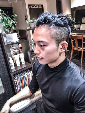 オムヘアーツー (HOMME HAIR 2) #マンバンヘアー #メンズロング #Hommehairnd櫻井