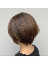 ヴィコロ(vicolo) ひし形ショートボブ