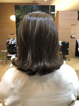 ベルポートヘア(Bellport hair) グレージュカラー×ハイライト