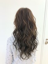 エヌプラス(N+)&nbsp;黒髪グラデヘアーオリーブグレー小顔に見せるヘアココアベージュ