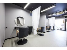 ヘアーリゾート ルアーナ(hair resort LUANA)の雰囲気（コロナ対策と半個室の空間にリニューアル　髪質改善　縮毛矯正）