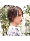 柔らかさと丸みのある抜け感ショート