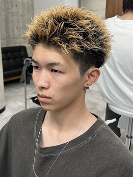 イーラ(era) スパイキーショート短髪束感グラデーション刈り上げ