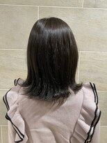 オナー(honor)&nbsp;20代30代美髪☆透明感アッシュグレージュ外ハネ