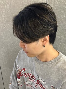 ヒュイル バイ ニアウ(Hwyl by Niau) メンズマッシュセンターパートスパイラルパーマニュアンスパーマ