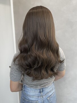 ロイ(Roi) ブリーチなし_透明感カラー_オリーブグレージュ_担当西村