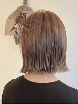 アミ(Ami) 切りっぱなしボブ