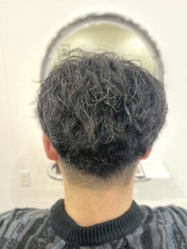 ビィーワンイースト(Be 1 EAST) メンズパーマ