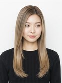 最高の艶髪ロングヘア&ハイトーンベージュ