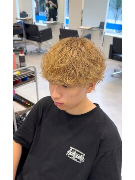 オーシャントーキョー 仙台(OCEAN TOKYO) 波巻きツイストスパイラルマッシュ刈り上げメンズパーマ