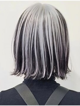 バレイヤージュとシャドールーツカラー