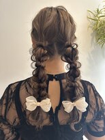 ユニ(uni)&nbsp;ツインヘアアレンジ