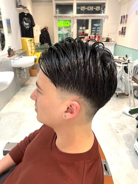 エルエフェ(EL JEFE) 【スキンフェード×ラフパートスタイル】［東中野］［バーバー］