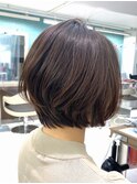 ショートボブ