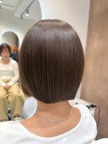 ヴィヴィッド オモテサンドウ(ViViD omotesando)&nbsp;20代　30代　切りっぱなしボブ　ミニボブ