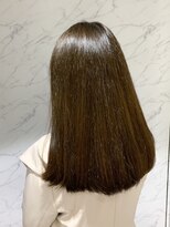 パティオン(PATIONN)&nbsp;グレーカラーにも対応した落ち着きのある艶オリーブベージュ☆