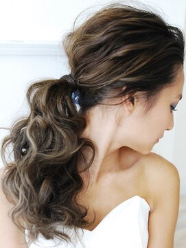 ゲッカビジン(GEKKABIJIN) ルーズなポニーテール