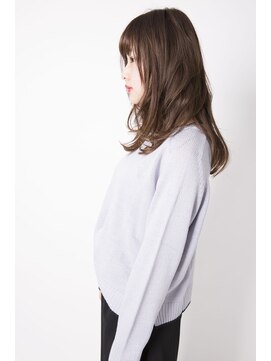 ソーホー ニューヨーク シズオカ(SOHO newyork SHIZUOKA) グラマラスな大人くびれセミディ