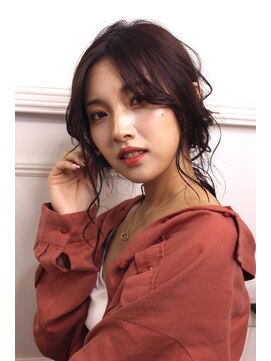 リルウ 阿倍野キューズモール(LILOU) 編みおろしマロンブラウン