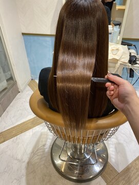 ロンド ストラーダ 心斎橋(Lond strada) シルキーベージュ×グレージュカラー【髪質改善/縮毛矯正】