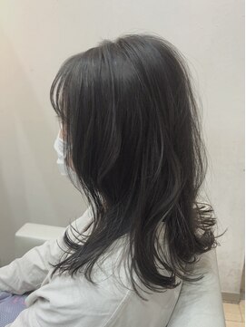 シエル(ciel) 外ハネミディ☆クールグレージュ