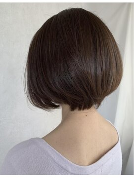 ネオリーブ チロル 横浜西口店(Neolive CiroL.) ショートボブ 【iijima】