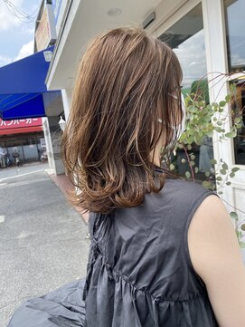 ヘアーエポック(hair epoque) くびレイヤーエモージュグレーベージュレイヤーウルフボブ