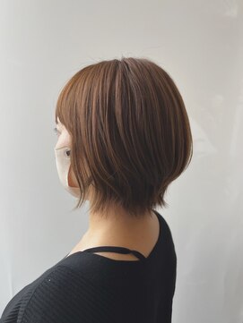 レシェル 松阪(RECIEL) 透明感あふれるベージュボブ