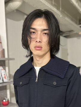 メゾンアクア 表参道(Maison ACQUA) =メンズボブ/スパイキーショート/ブルーブラック／MEN’S HAIR